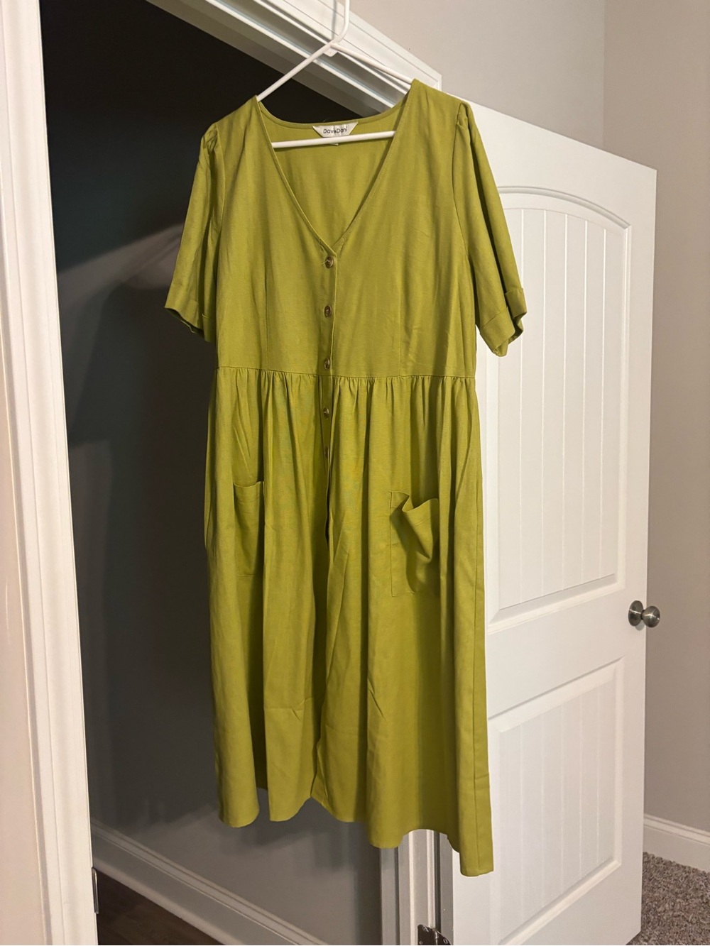 DAVI & DANI Olive Green Button-Front Maxi Dress